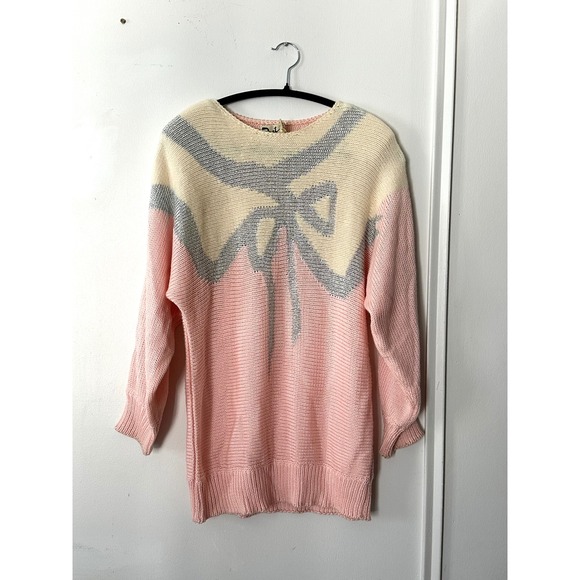 duet Sweaters - Vintage 80s pink Bow Pullover knit sweater Womens S shoulder pads silver duet